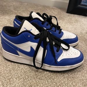 Jordan 1 low game royal (5.5 Y women’s 7)